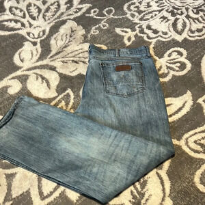 Wrangler jeans. Like new. Slim boot.